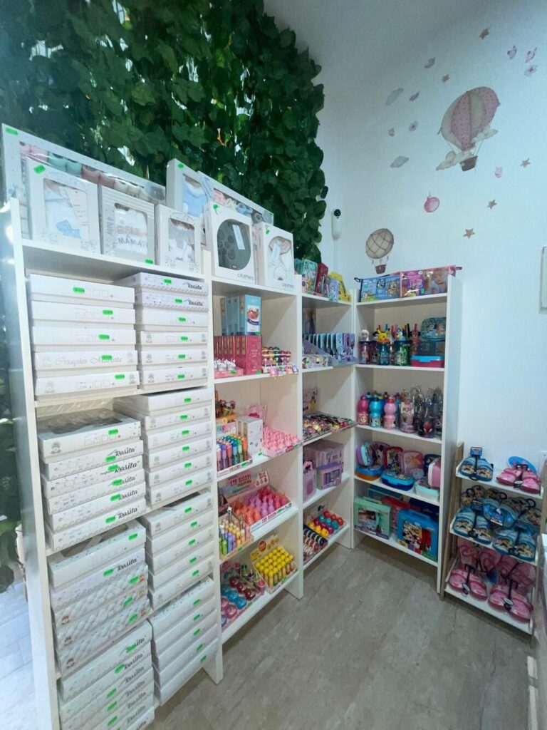 tienda de ropa de bebe y complementos
