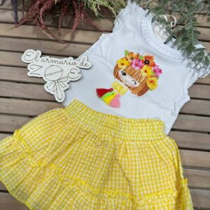 Conjunto falda amarilla