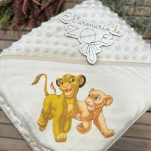 Manta Rey León beige